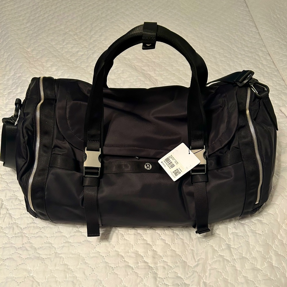 Lululemon Wanderlust Duffel-Black